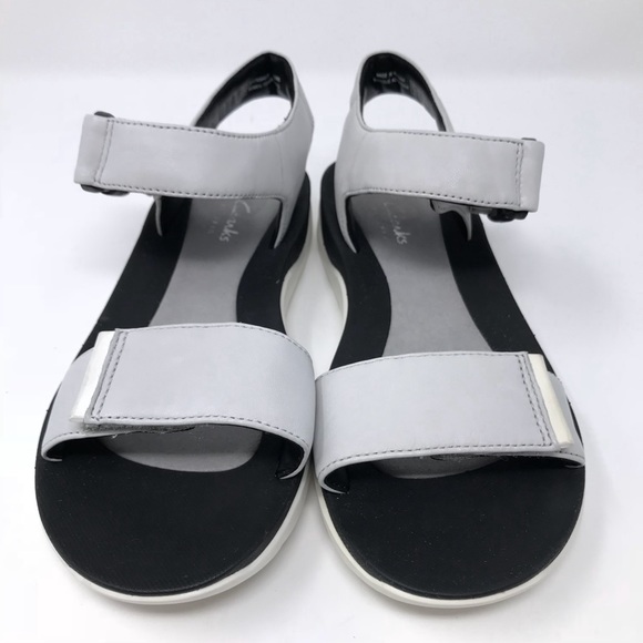 Clark’s ankle strap sandals gray black open toe - Picture 2 of 7